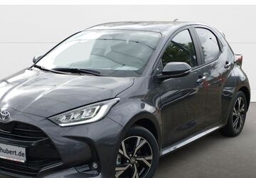 Toyota Yaris 1.600 km 24.890 &euro; Kassel 34125