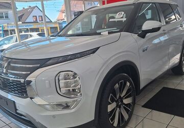 Mitsubishi Plug-in Hybrid Outlander 4.000 km 43.490 &euro; Kassel 34125