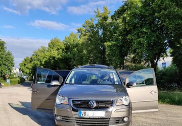 VW Touran 214.000 km 4.499 &euro; Kassel 34130