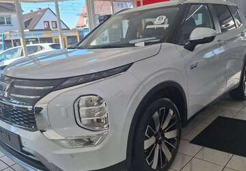 Mitsubishi Outlander 4.000 km 45.990 &euro; Kassel 34125