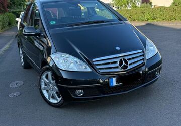 Mercedes-Benz A 170 201.000 km 2.499 &euro; Kassel 34125