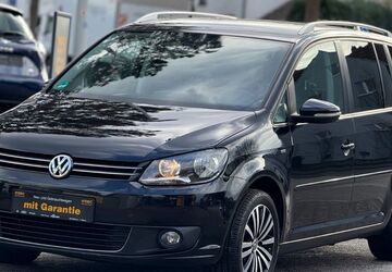 VW Touran 200.600 km 8.499 &euro; Kassel 34132