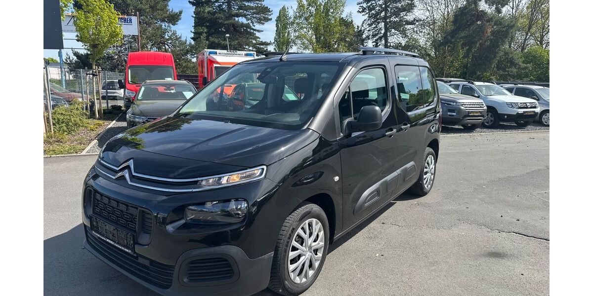 Citroen Berlingo 147.643 km 9.900 &euro; Kassel 34123